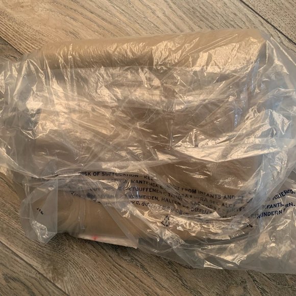 NWT LANDS' END UNIFORM PLAIN STAIN/WRINKLE RESISTANT CHINO SHORTS KHAKI 10H, 18H - Picture 9 of 9